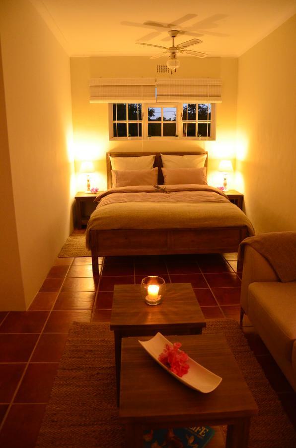 The Blue Door Bed & Breakfast Грейтън Екстериор снимка